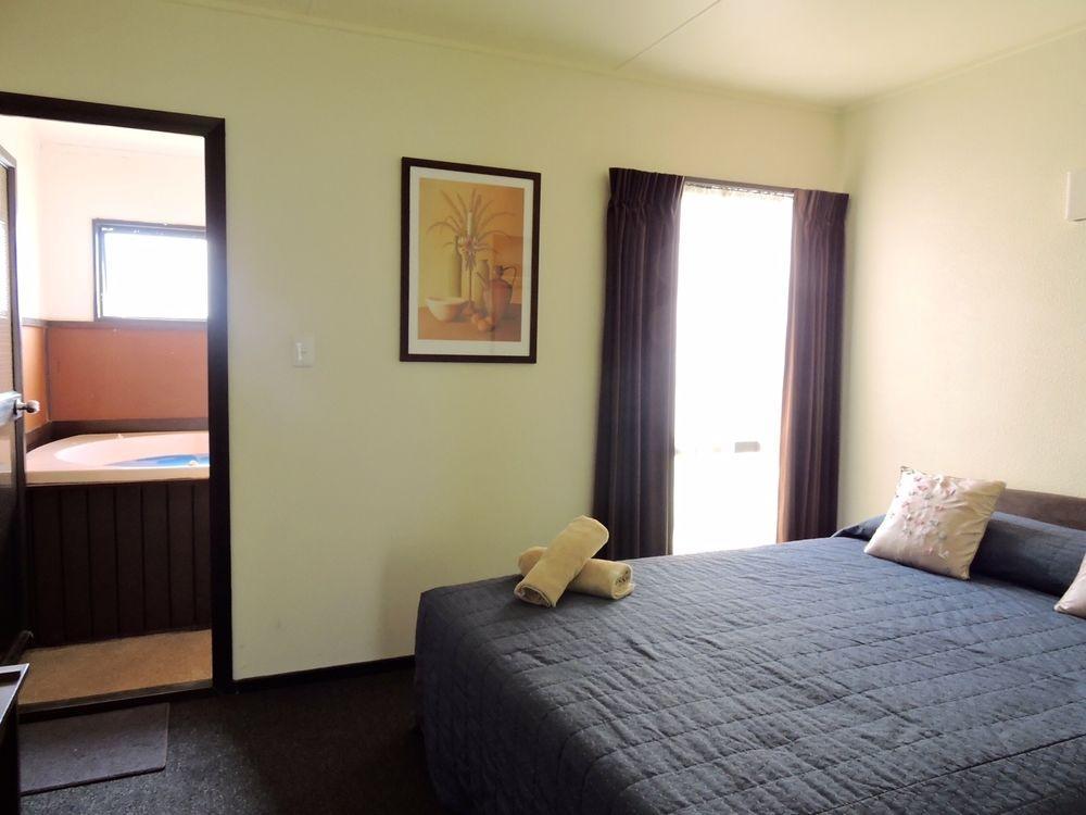 Burwood Motel Уонгануи Экстерьер фото